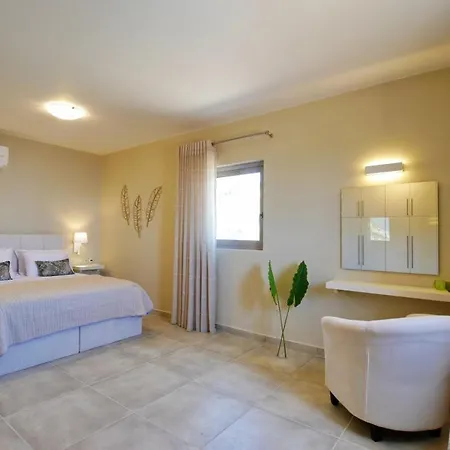 Kleismata Sleeps 6 T674409 Klismata
