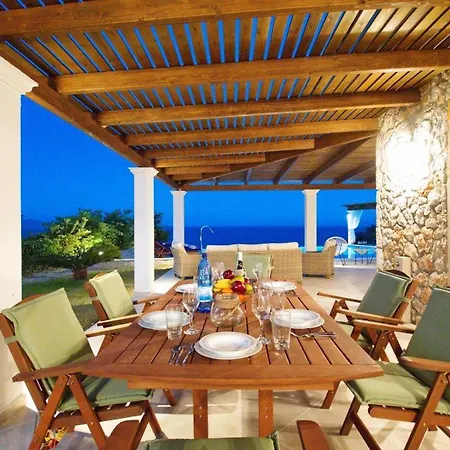 Villa Kleismata Sleeps 6 T674409 *