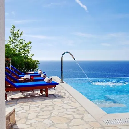 Kleismata Sleeps 6 T674409 * Klismata