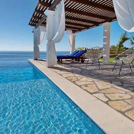 Kleismata Sleeps 6 T674409 Villa Klismata