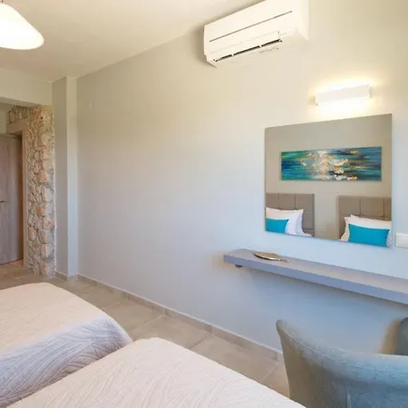 Villa Kleismata Sleeps 6 T674409