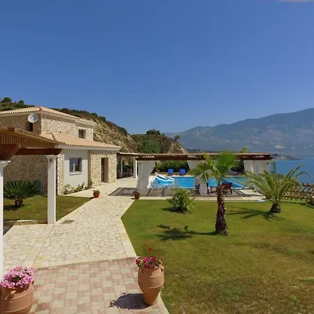 Villa Kleismata Sleeps 6 T674409 *