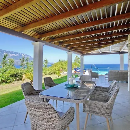 Villa Kleismata Sleeps 6 T674409 *
